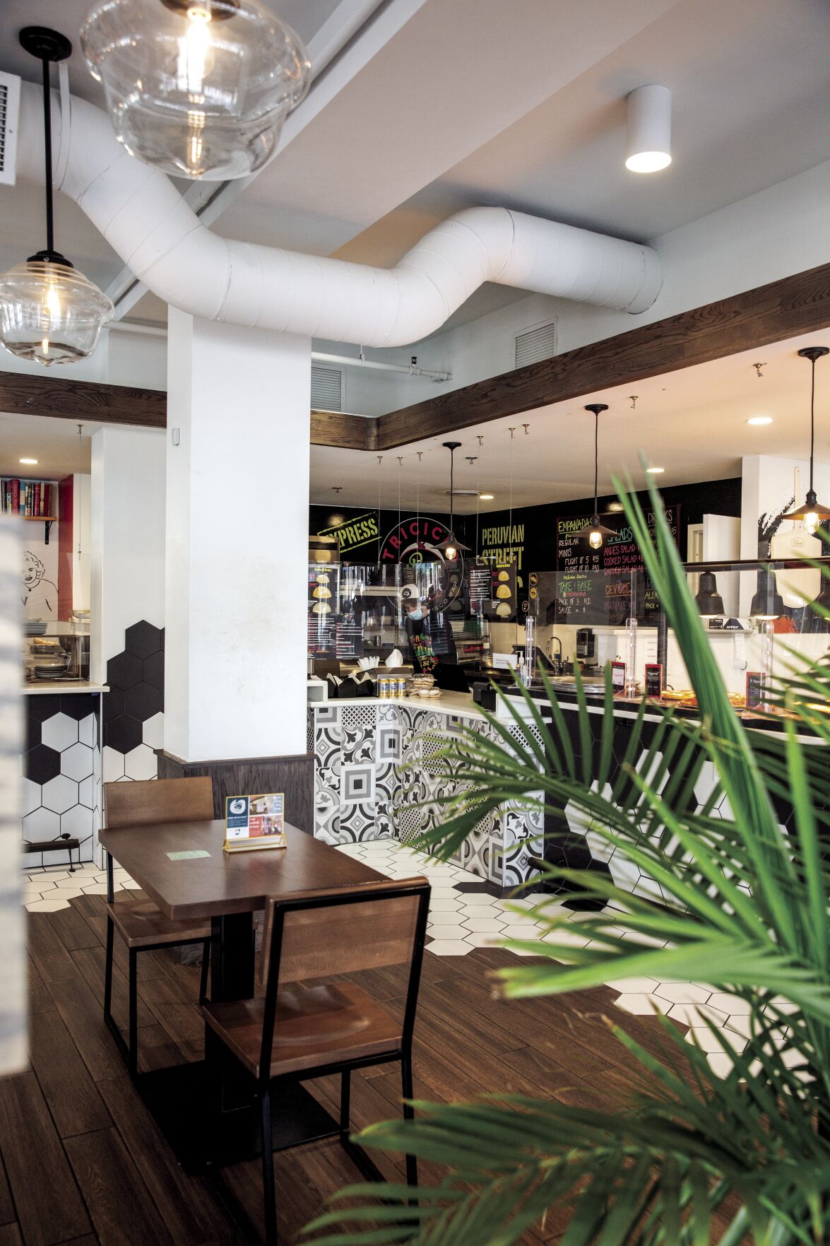 2021.01.19_Dierbeck_FE_2ndRestaurant_Triciclo-FInal_1.jpg